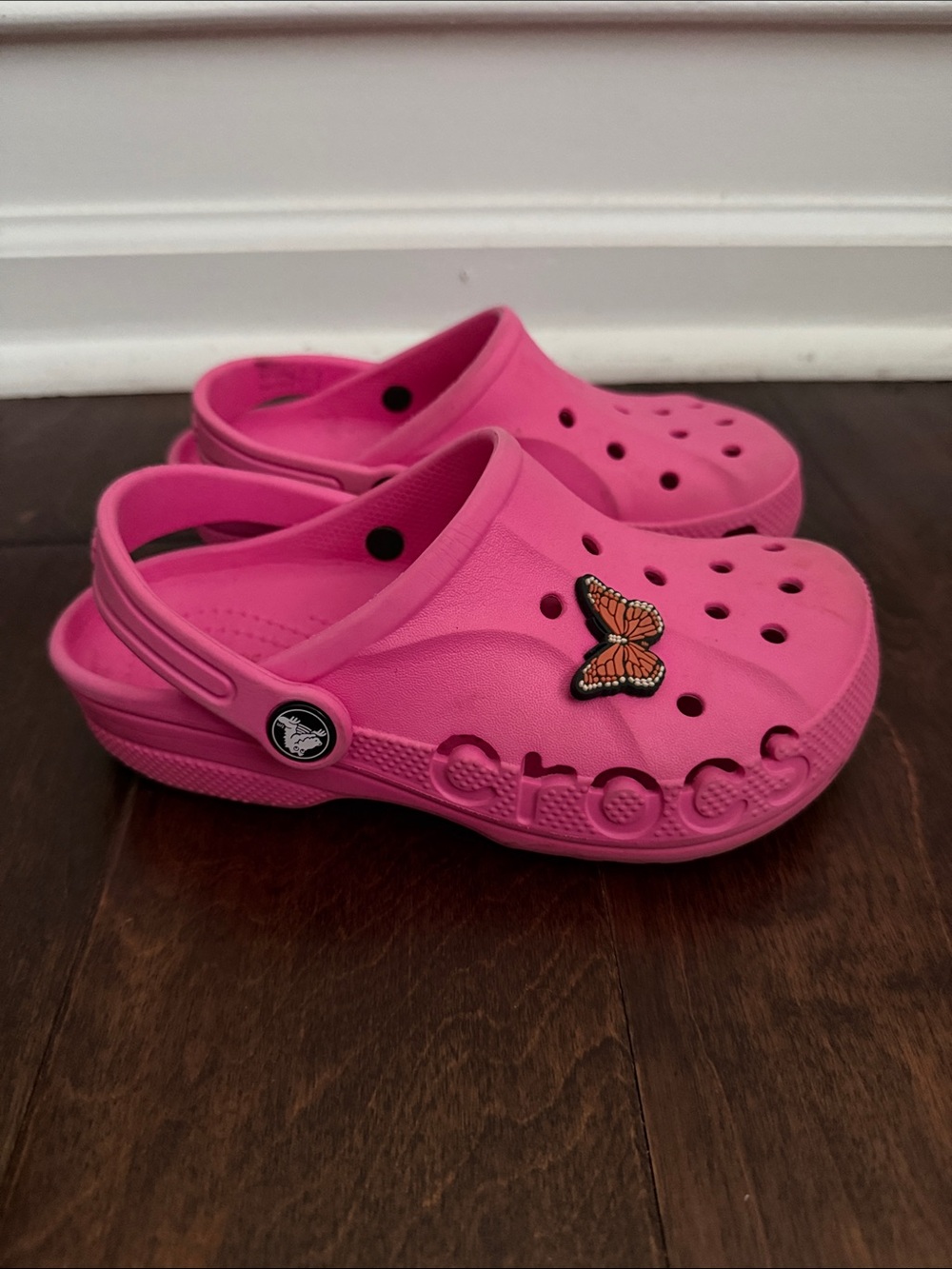 CROCS Kids' Classic Clog in Bright Pink